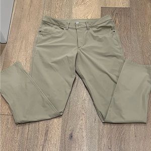 Mens Lululemon ABC Pant Classic-Tofino Sand (Beige)Size 34